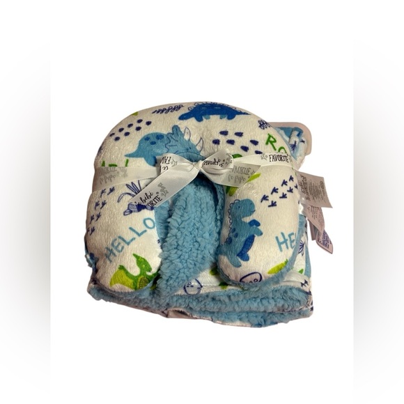 Disney Gray Mickey Mouse Set 0/3 months and A pillow sheet new - Picture 4 of 5